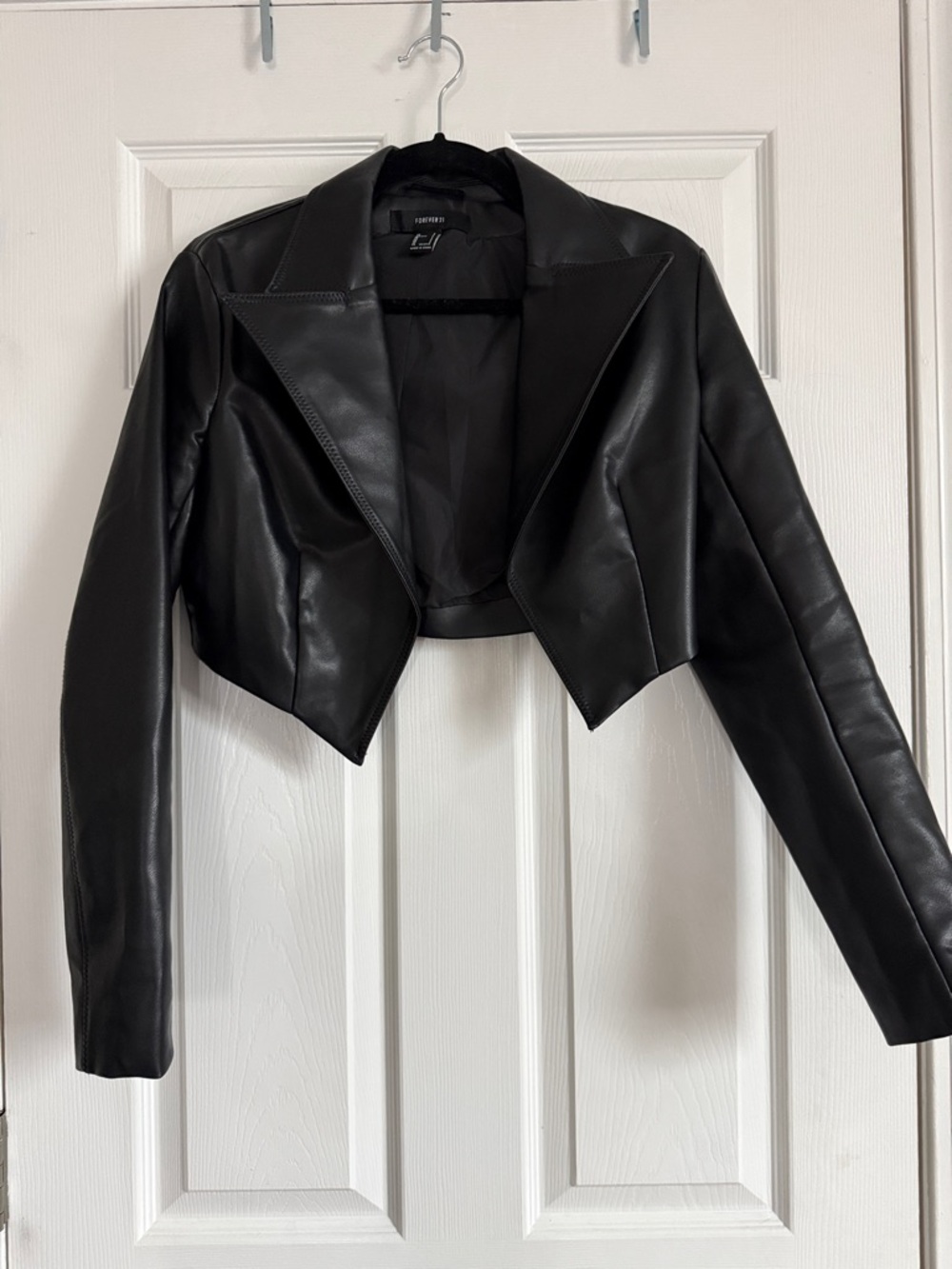 Forever 21 Black Faux Leather Cropped Blazer Jacket
